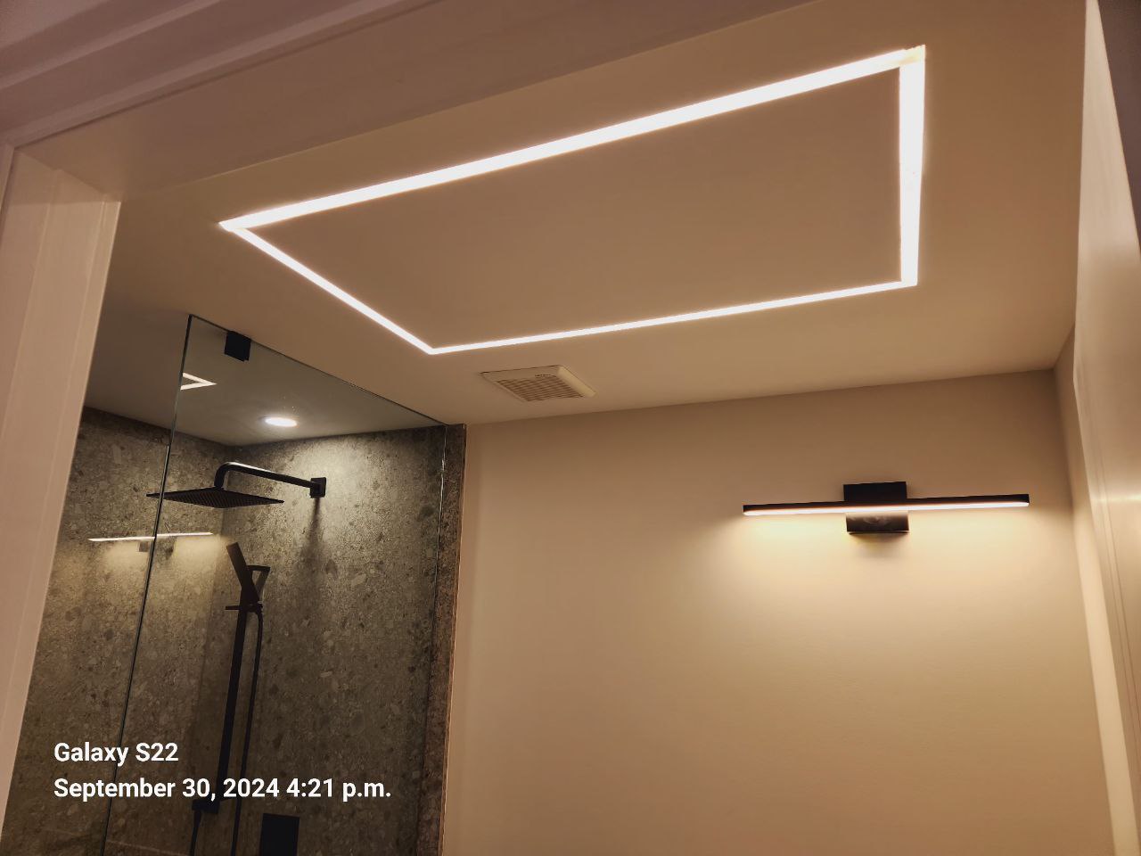Hidden ceiling filament light Contractor in Toronto